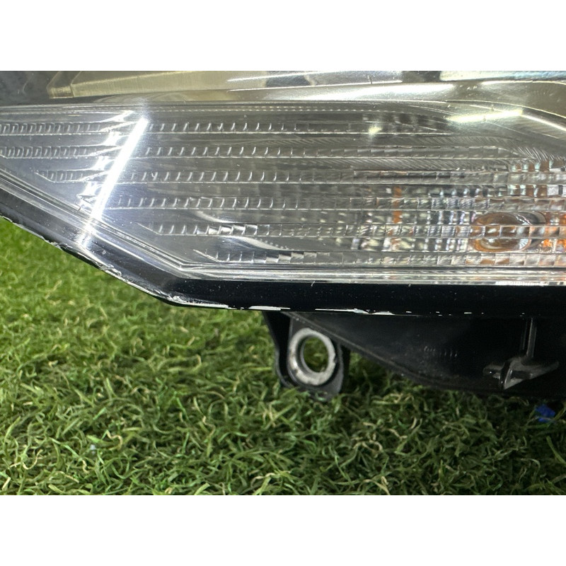 Фара (оптика) Volkswagen Touareg NF 2012 3.0 Hybrid CGFA 7P1941751A