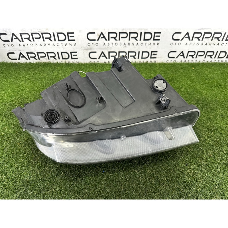 Фара (оптика) BMW X1 E84 2014 2.0 63117290237