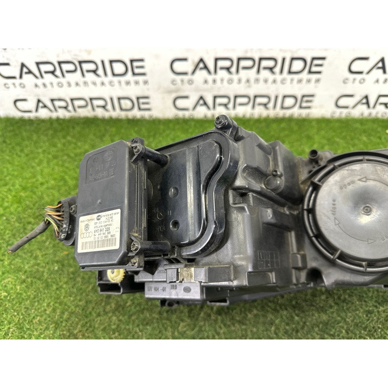 Фара (оптика) AUDI A8 D4 2011 4.2 CDRA 4H0941029H