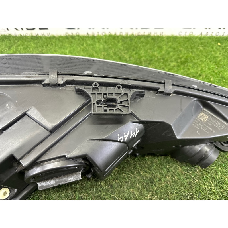 Фара (оптика) AUDI A4 B9 2018 2.0 DBPA 8W0941043B