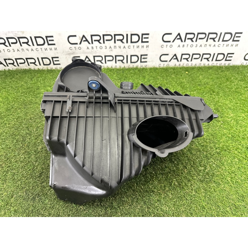 Корпус воздушного фильтра (впускная система) Volkswagen Touareg NF 2012 3.0 Hybrid CGFA 7P0129607C