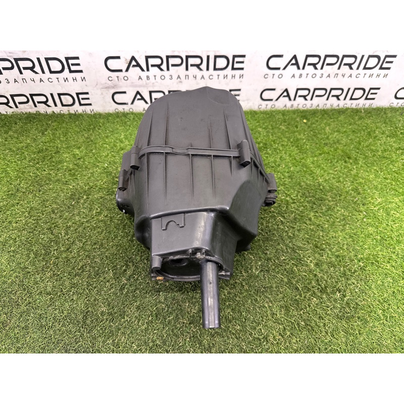 Корпус воздушного фильтра (впускная система) AUDI A8 D4 2011 4.2 CDRA 4H0133823J