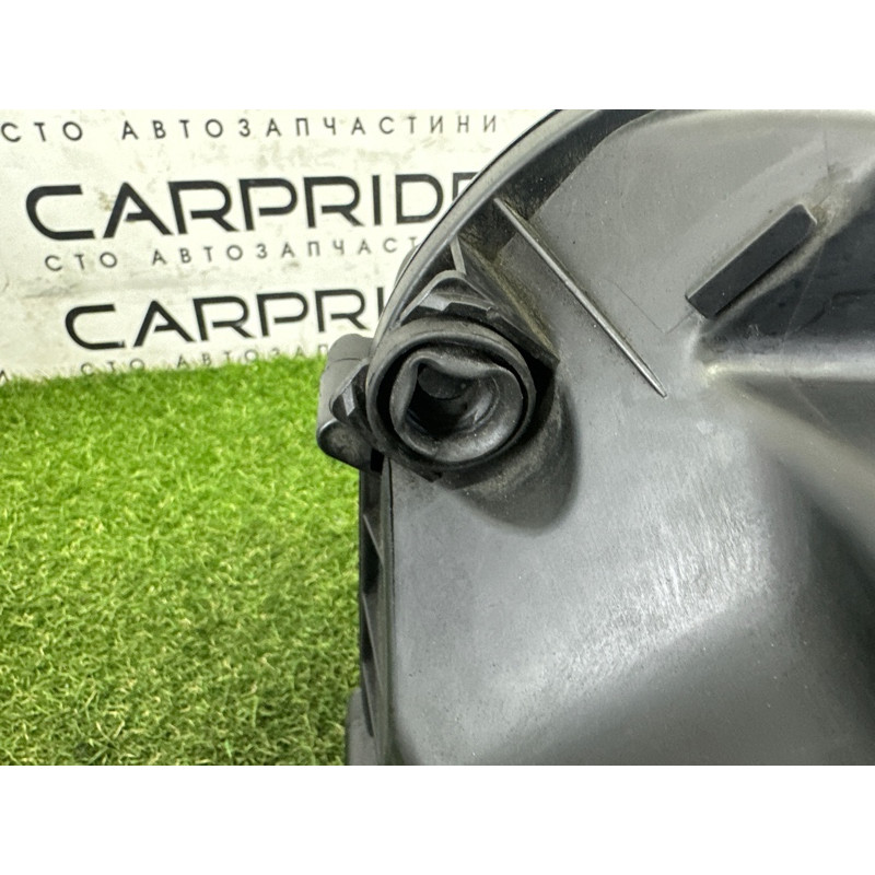 Корпус воздушного фильтра (впускная система) AUDI A8 D4 2011 4.2 CDRA 4H0133823J