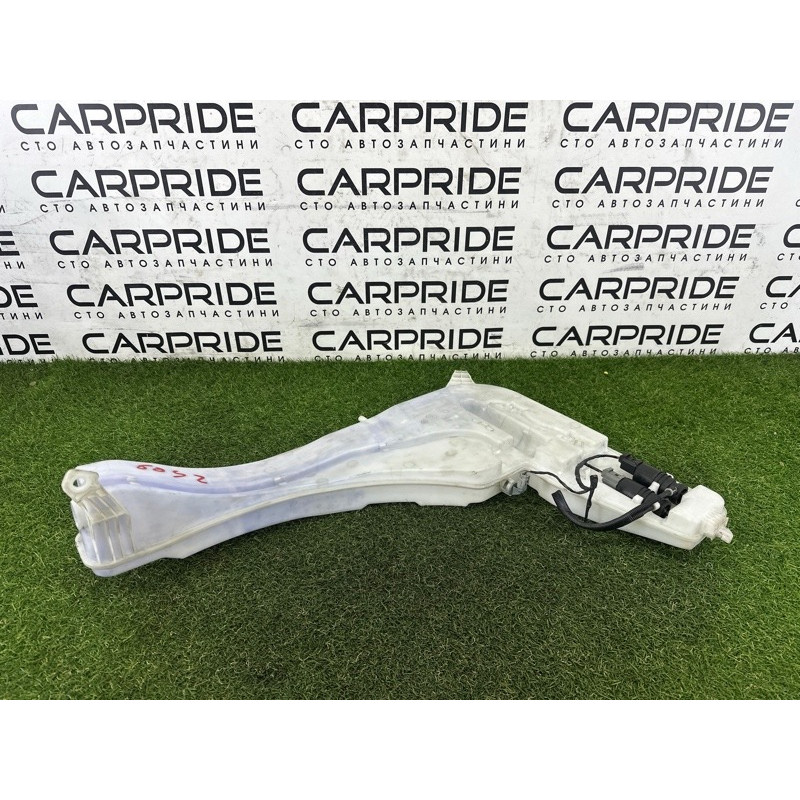 Бачок омывателя (кузов и элементы) BMW X3 F25 2012 3.0 61667255827