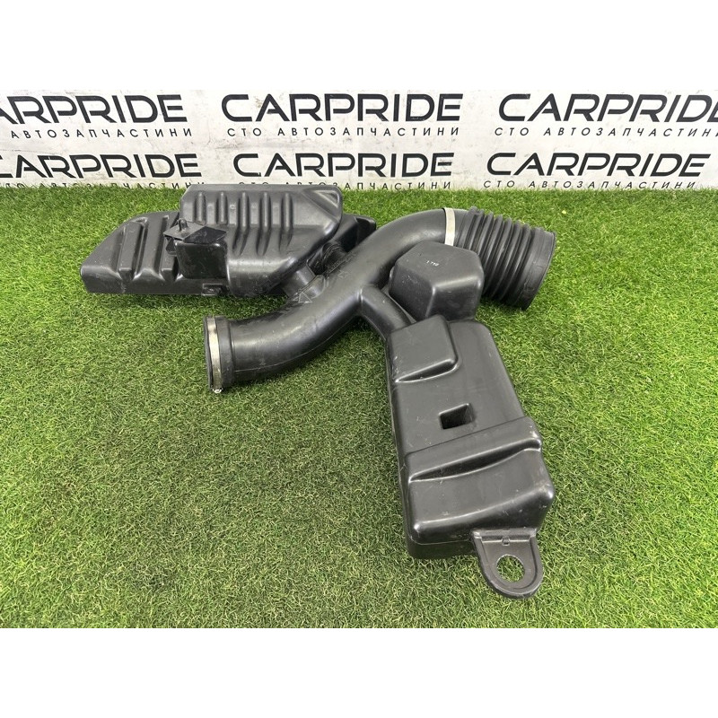 Резонатор воздушный (впускная система) Jeep Grand Cherokee WK2 2018 3.6 68251622AD