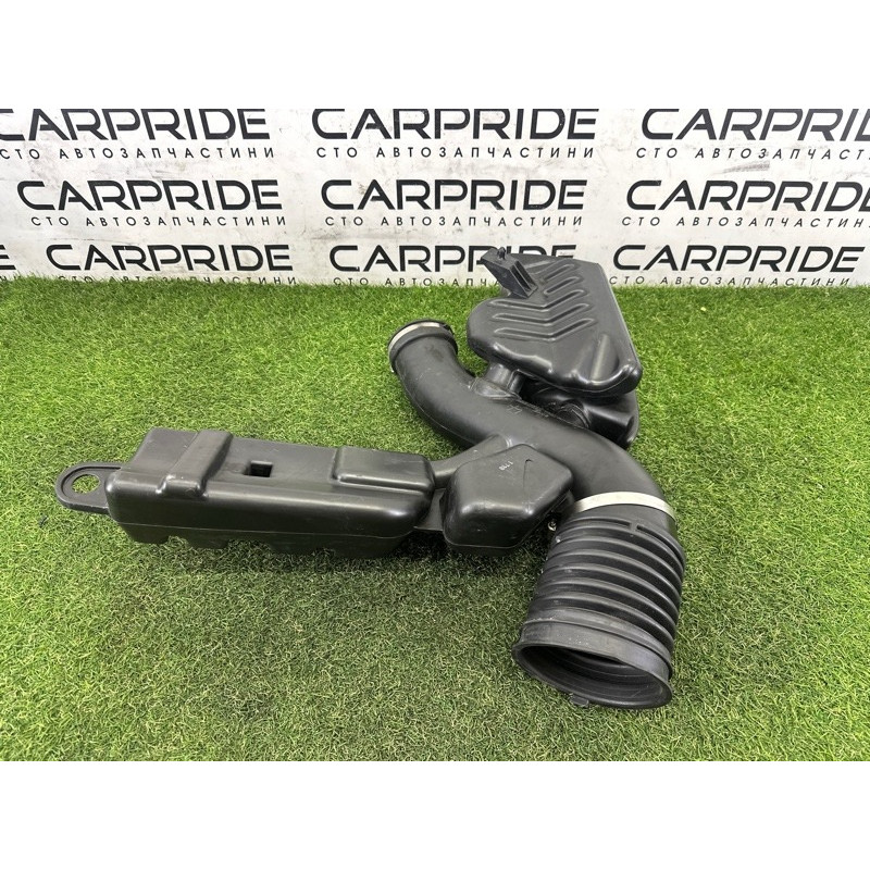 Резонатор воздушный (впускная система) Jeep Grand Cherokee WK2 2018 3.6 68251622AD