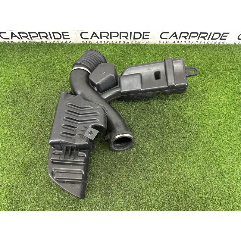 Резонатор воздушный (впускная система) Jeep Grand Cherokee WK2 2018 3.6 68251622AD