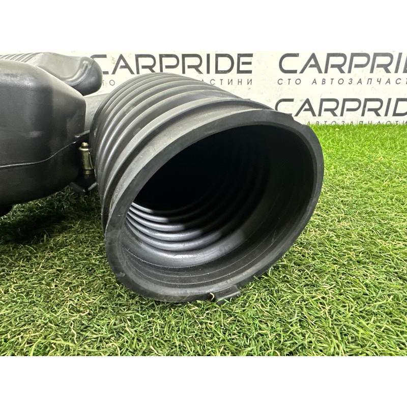 Резонатор воздушный (впускная система) Jeep Grand Cherokee WK2 2018 3.6 68251622AD