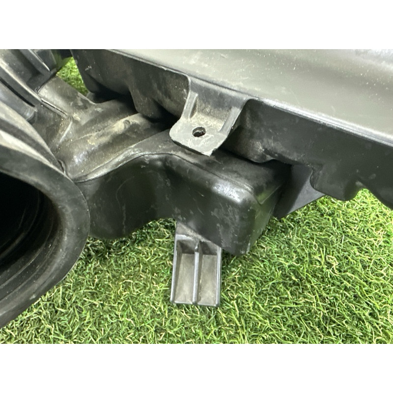 Резонатор воздушный (впускная система) Jeep Grand Cherokee WK2 2018 3.6 68251622AD