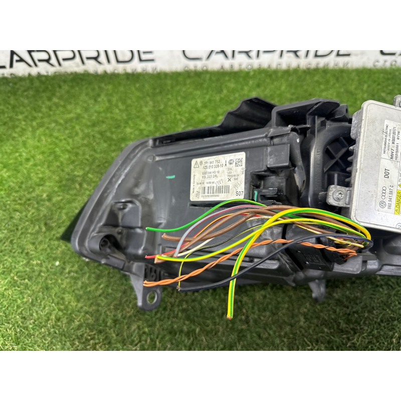 Фара (оптика) Volkswagen Touareg NF 2012 3.0 Hybrid CGFA 7P1941752A