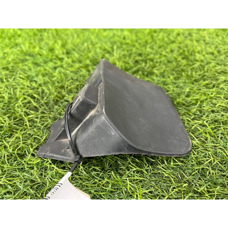 Брызговик (кузов и элементы) Dodge Dart PF 2014 2.4 68223597aa