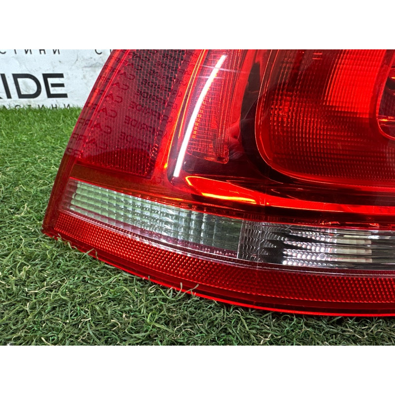 Задний фонарь (оптика) Volkswagen Touareg NF 2012 3.0 Hybrid CGFA 7P6945095E