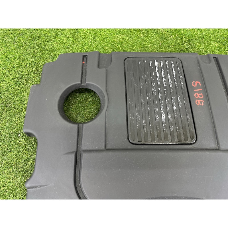 Декоративная крышка двигателя (двигатель и элементы) LAND ROVER RANGE ROVER Sport L494 2016 3.0 Diesel LR062496