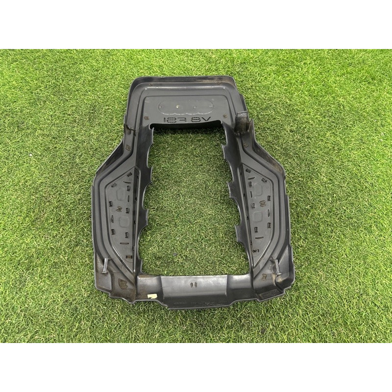 Декоративная крышка двигателя (двигатель и элементы) AUDI A8 D4 2011 4.2 CDRA 079103925P