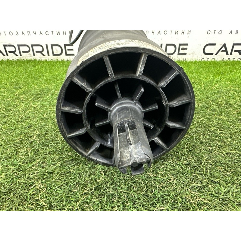 Подушка пневмоподвески (подвеска) LAND ROVER RANGE ROVER Sport L494 2016 3.0 Diesel LR052171