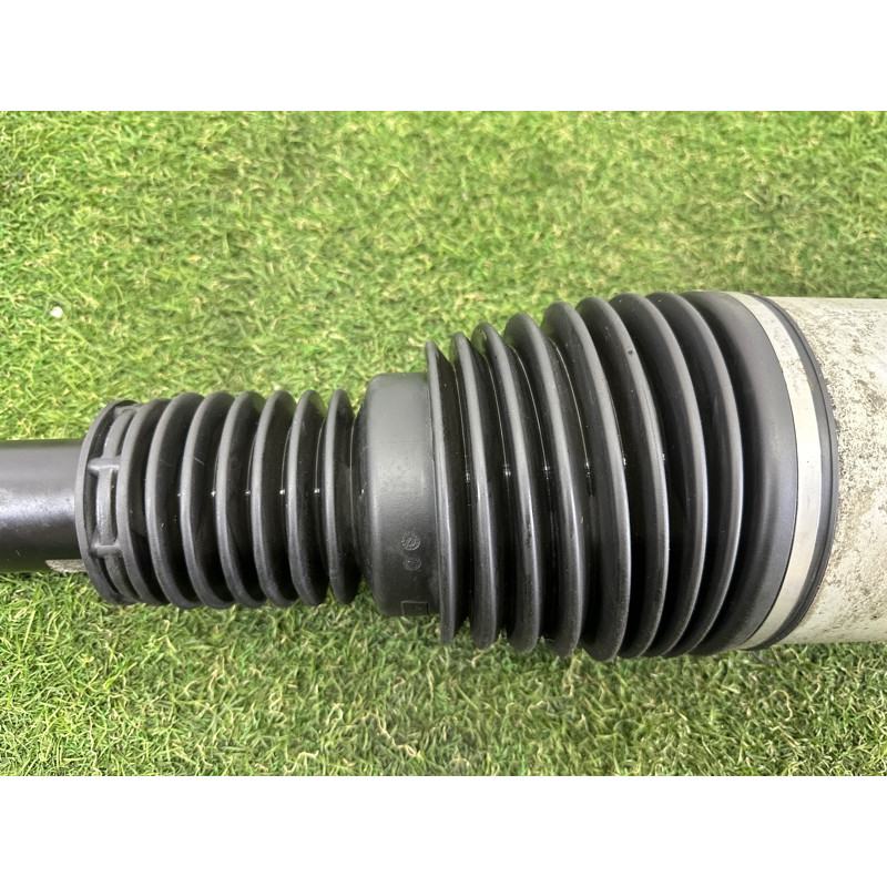 Пневмоамортизатор підвіски (подвеска) LAND ROVER RANGE ROVER Sport L494 2016 3.0 Diesel LR087093