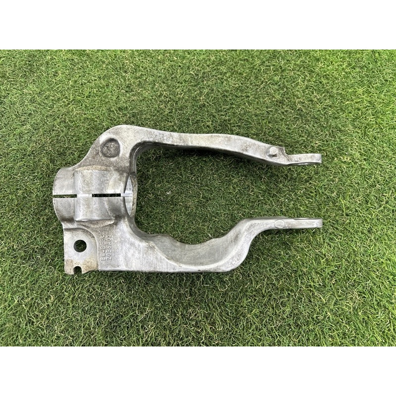 Вилка амортизатора (подвеска) LAND ROVER RANGE ROVER Sport L494 2016 3.0 Diesel LR105283