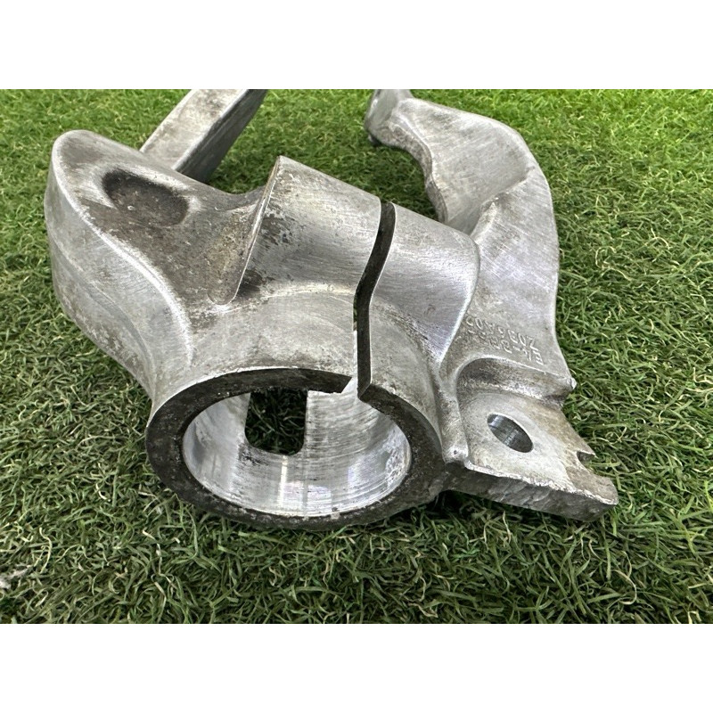 Вилка амортизатора (подвеска) LAND ROVER RANGE ROVER Sport L494 2016 3.0 Diesel LR105283