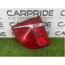 Задний фонарь