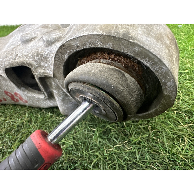 Рычаг підвіски (подвеска) LAND ROVER RANGE ROVER Sport L494 2016 3.0 Diesel LR072654