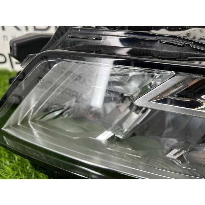 Фара (оптика) Nissan Rogue T33 2023 1.5 KR15DDT 260606RR0A