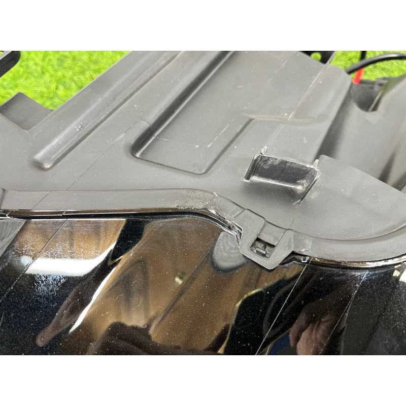 Фара (оптика) Nissan Rogue T33 2023 1.5 KR15DDT 260606RR0A