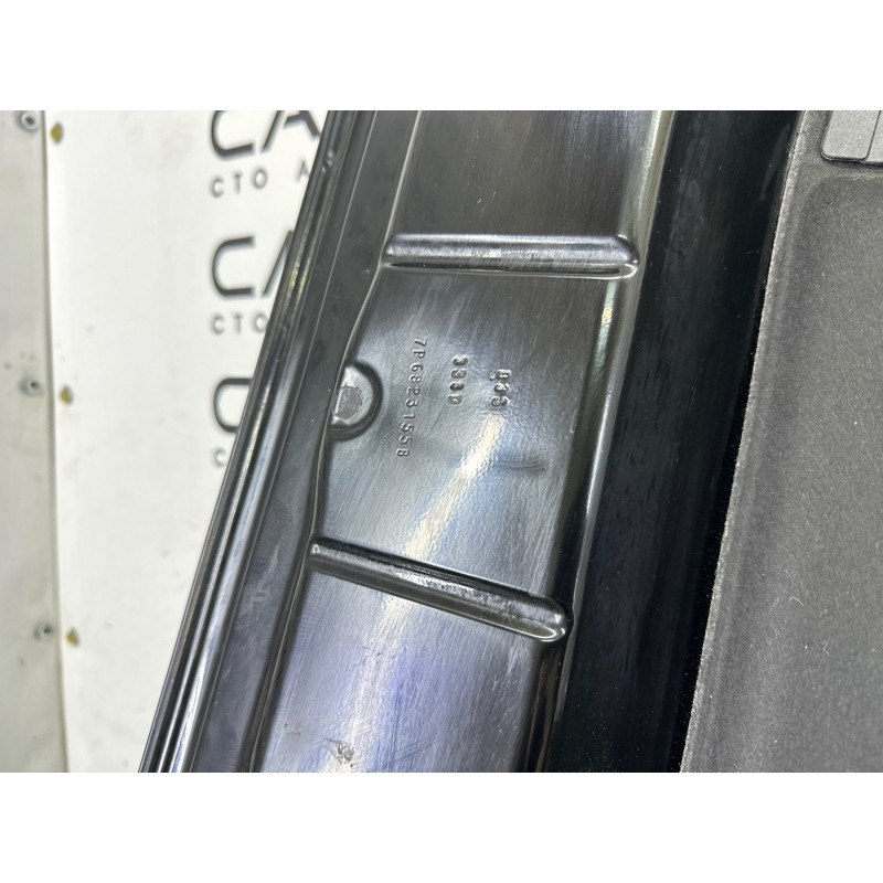 Капот (кузов і елементи) Volkswagen Touareg NF 2012 3.0 Hybrid CGFA 7P6823031
