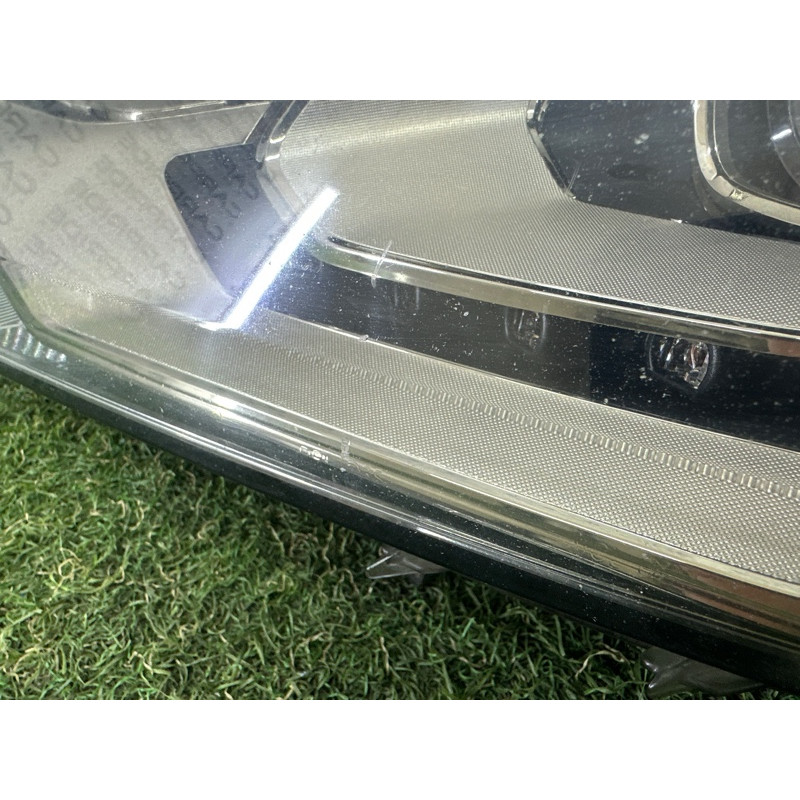 Фара (оптика) Volkswagen Touareg NF 2012 3.0 TDI 7P1941751A