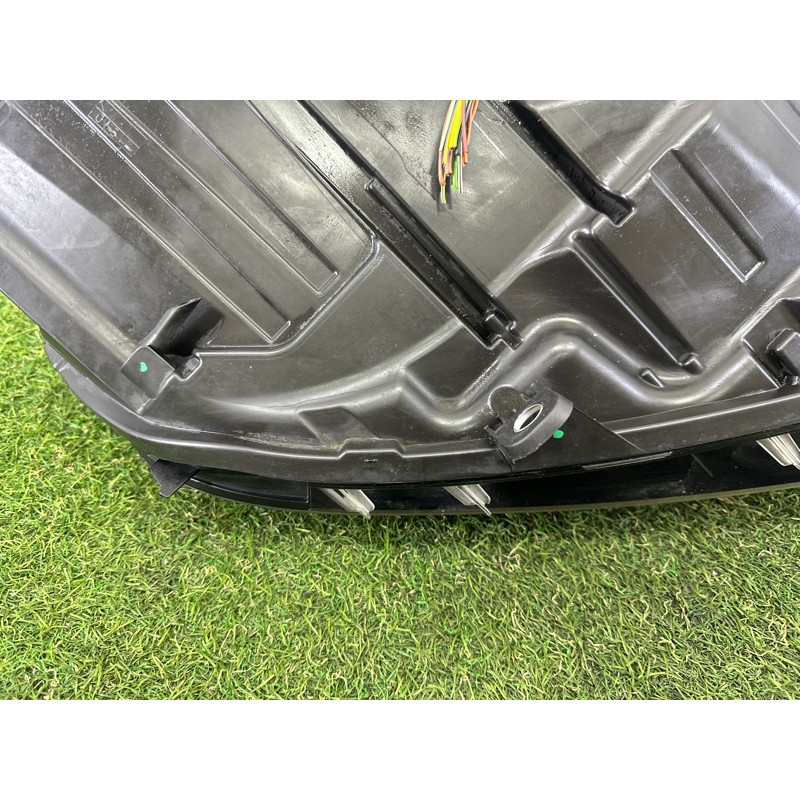 Фара (оптика) Volkswagen Touareg NF 2012 3.0 TDI 7P1941751A