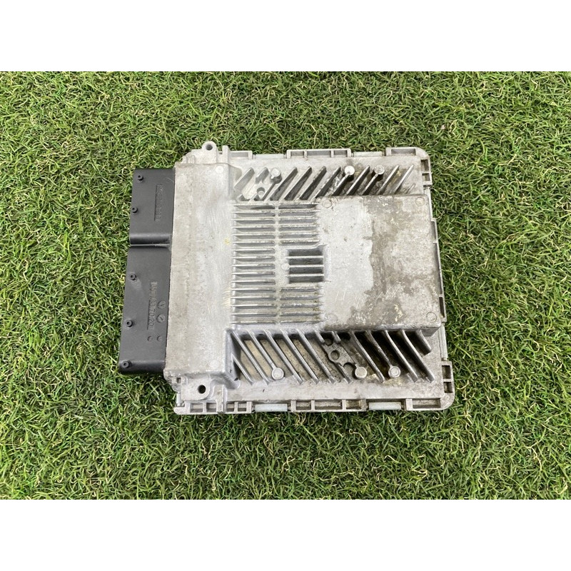 Блок управления двигателем (электрика / блок управления) AUDI Q5 8R 2010 3.2 CALB 8R0907559E