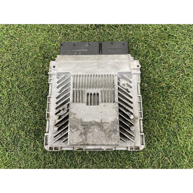 Блок управления двигателем (электрика / блок управления) AUDI Q5 8R 2010 3.2 CALB 8R0907559E