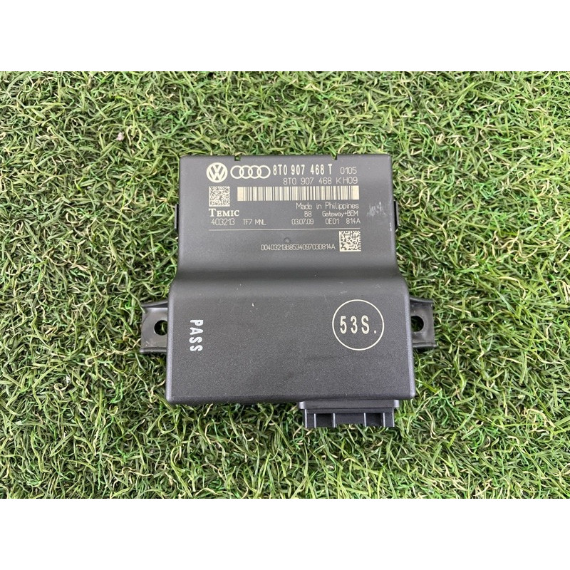 Блок Gateway (электрика / блок управления) AUDI Q5 8R 2010 3.2 CALB 8T0907468T