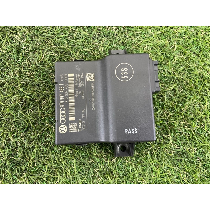 Блок Gateway (электрика / блок управления) AUDI Q5 8R 2010 3.2 CALB 8T0907468T