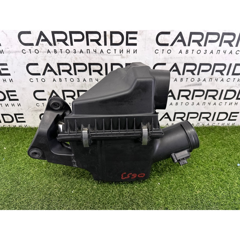 Корпус воздушного фильтра (впускная система) BMW X1 E84 2014 2.0 13717588280