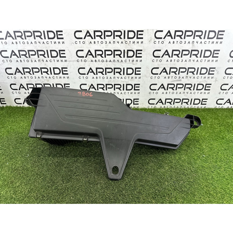 Корпус воздушного фильтра (впускная система) BMW 3-series F30 2013 2.0 13717597589