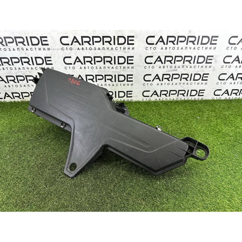 Корпус воздушного фильтра (впускная система) BMW 3-series F30 2013 2.0 13717597589