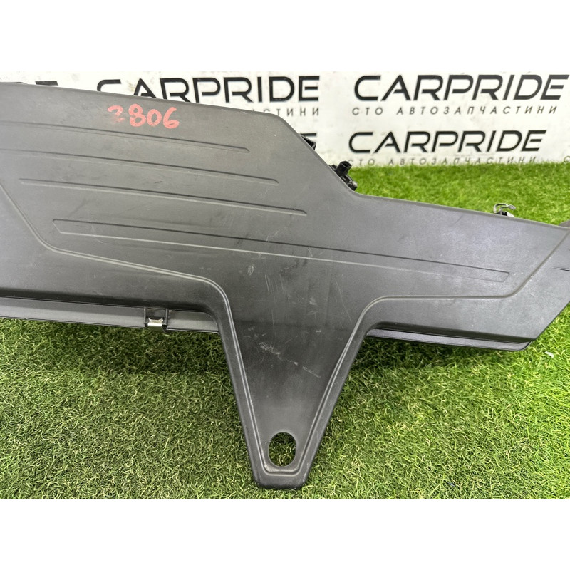 Корпус воздушного фильтра (впускная система) BMW 3-series F30 2013 2.0 13717597589