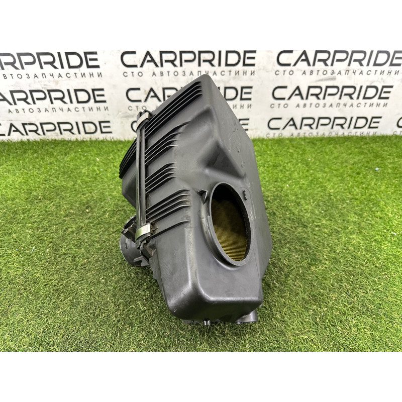 Корпус воздушного фильтра (впускная система) BMW X3 F25 2012 3.0 13717601871