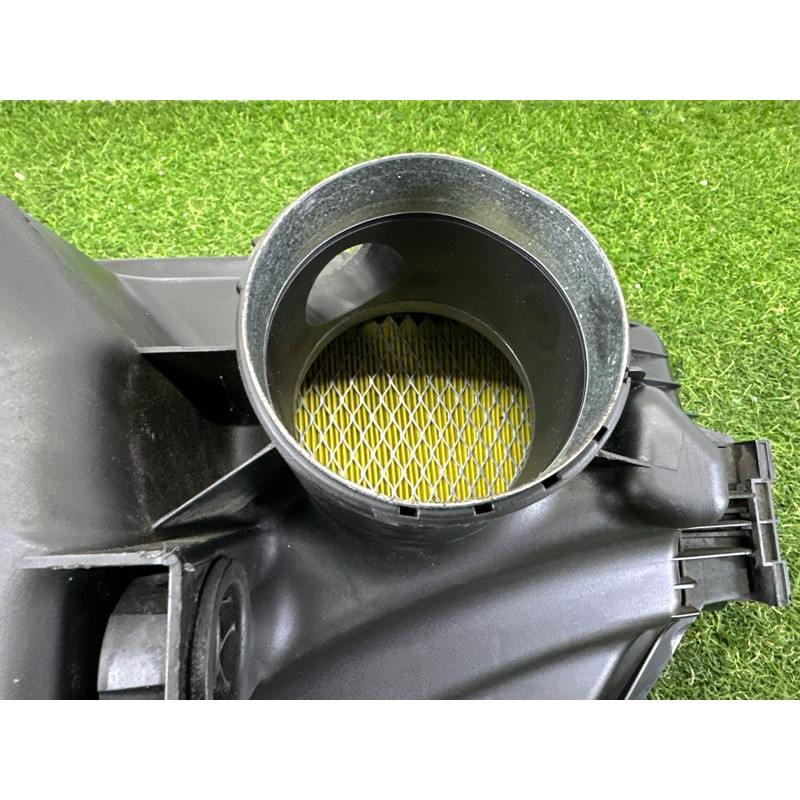 Корпус воздушного фильтра (впускная система) BMW X3 F25 2012 3.0 13717601871