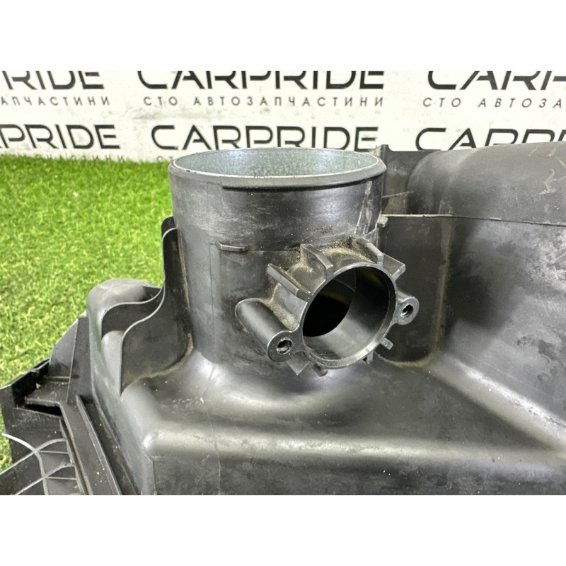 Корпус воздушного фильтра (впускная система) BMW X3 F25 2012 3.0 13717601871