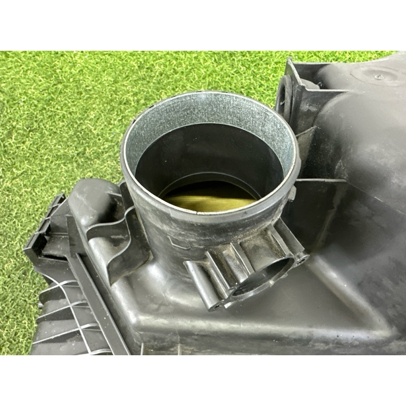 Корпус воздушного фильтра (впускная система) BMW X3 F25 2012 3.0 13717601871