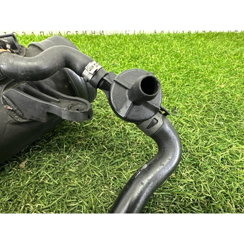 Патрубок воздушного фильтра (впускная система) AUDI A8 D4 2011 4.2 CDRA 4H0129711D