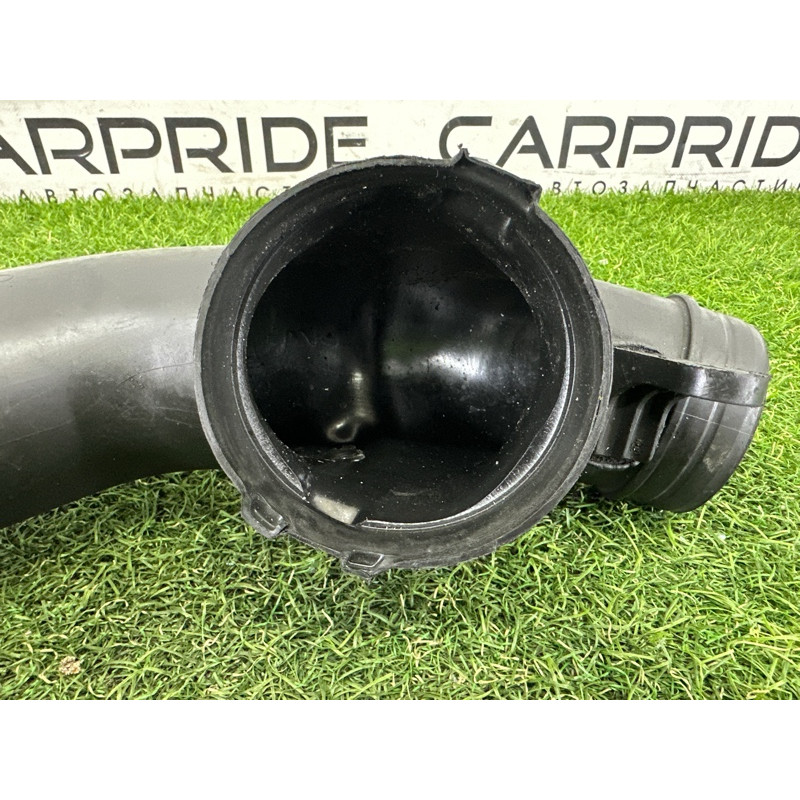 Патрубок воздушного фильтра (впускная система) AUDI A8 D4 2011 4.2 CDRA 4H0129711D