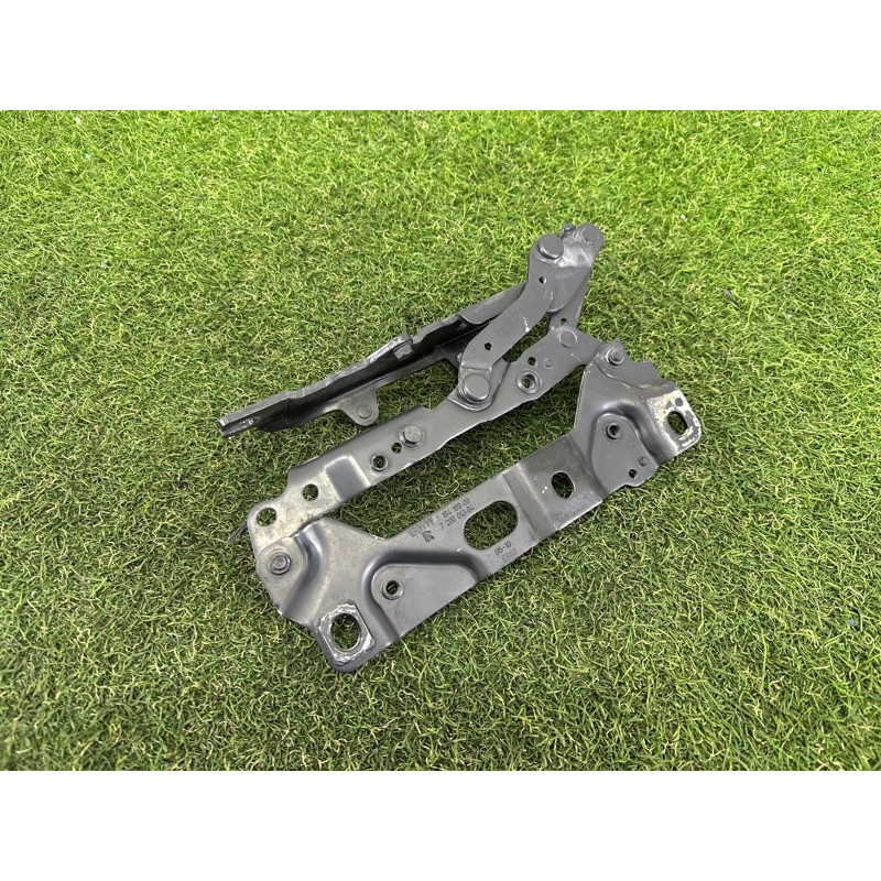 Петля капота (кузов и элементы) BMW 7-series F01 2011 3.0 N54 41007204555