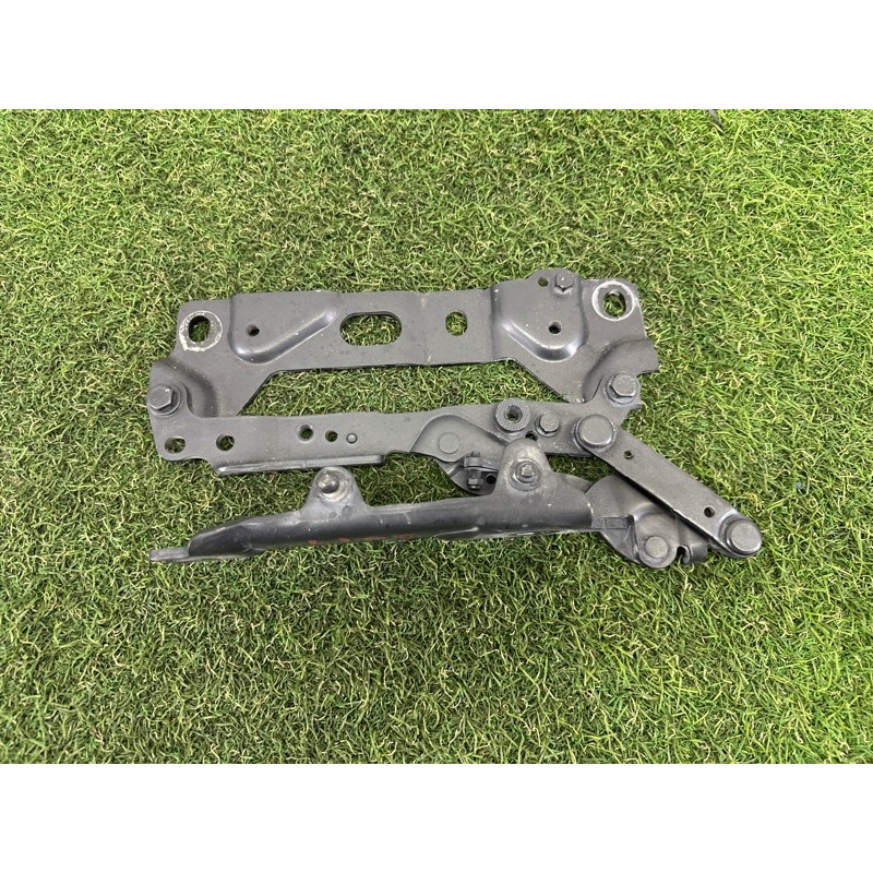 Петля капота (кузов и элементы) BMW 7-series F01 2011 3.0 N54 41007204555