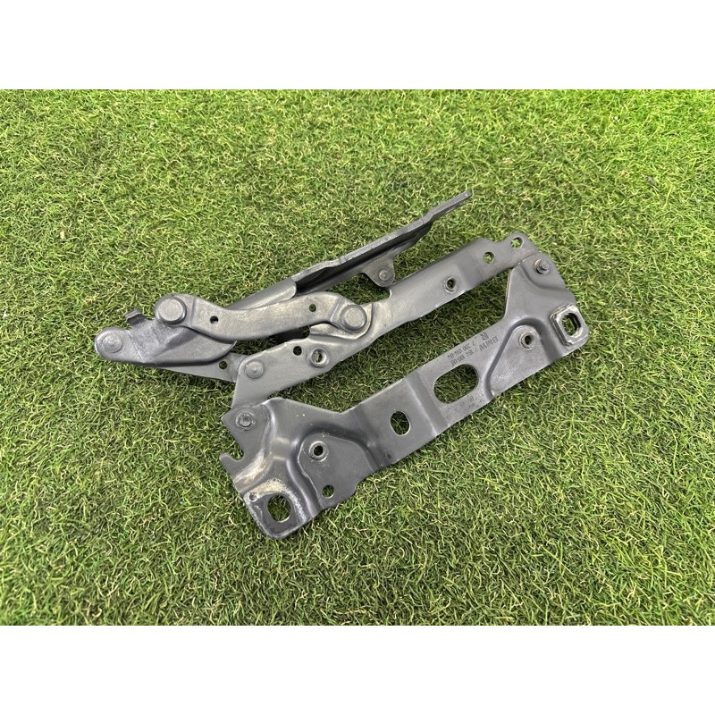 Петля капота (кузов и элементы) BMW 7-series F01 2011 3.0 N54 41007204556