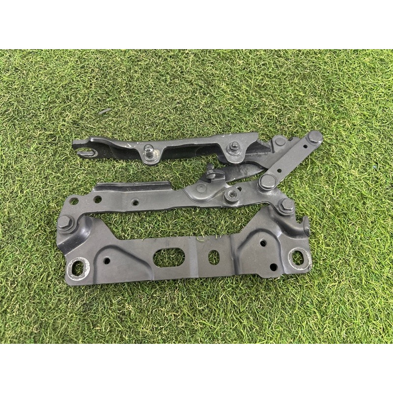 Петля капота (кузов и элементы) BMW 7-series F01 2011 3.0 N54 41007204556