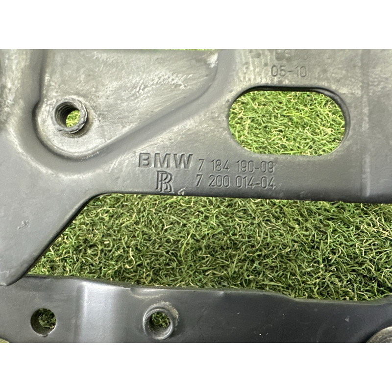 Петля капота (кузов и элементы) BMW 7-series F01 2011 3.0 N54 41007204556