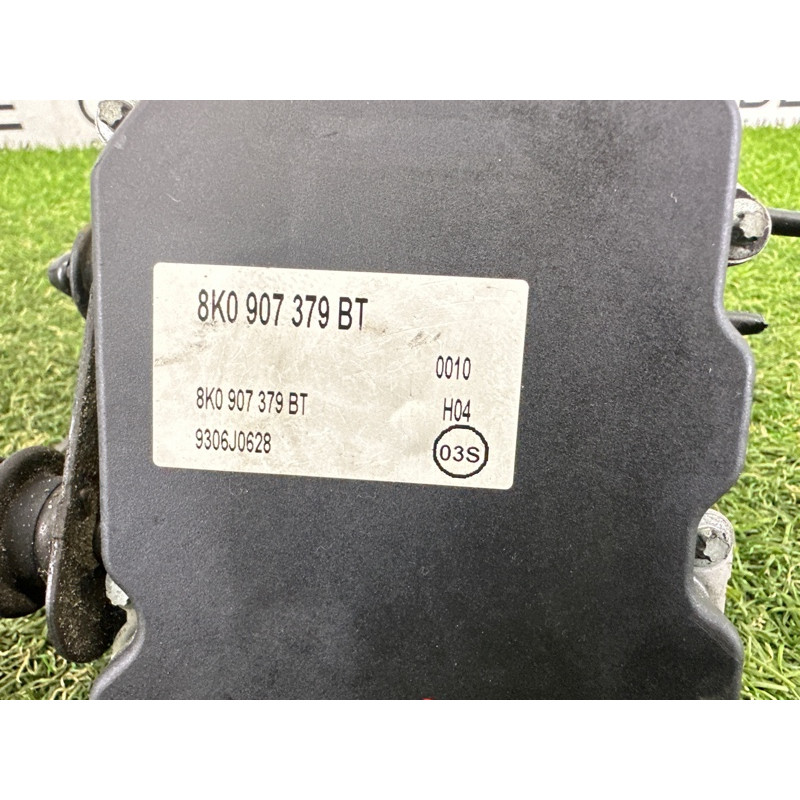 Блок abs (тормозная система) AUDI A4 B8 2010 2.0 CAEB 8K0614517FM