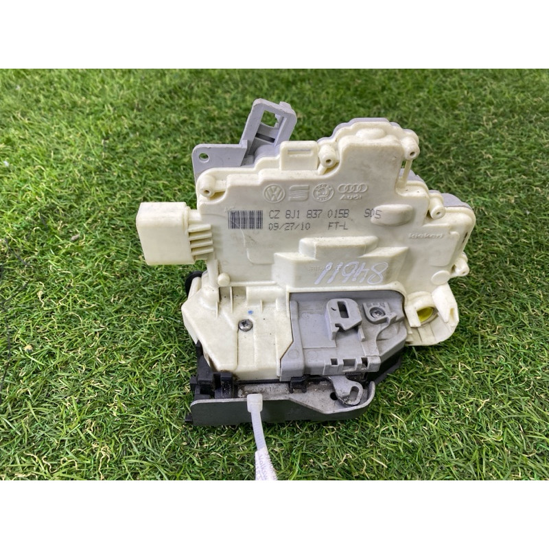 Замок двери (кузов и элементы) Volkswagen Touareg NF 2011 3.6 8J1837015B